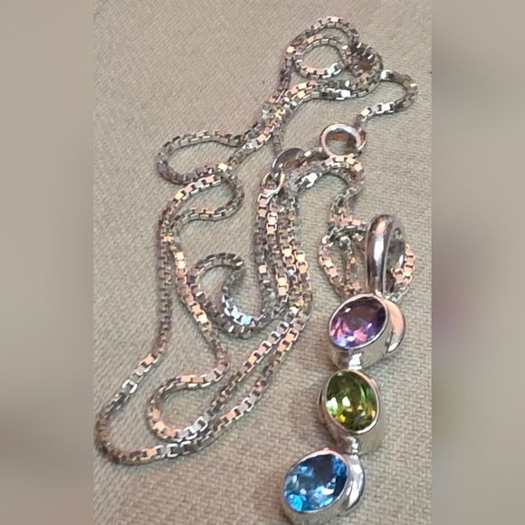 ARYA Jewelry - BLUE TOPAZ AMETHYST AND PERIDOT 925 STERLING PENDANT W/ 24 IN STERLING BOX CHAIN